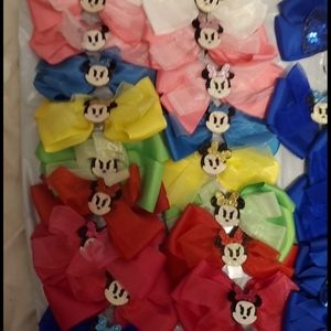 Minnie mouse bows